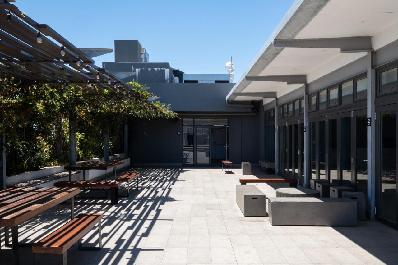 Modern Two Bedroom Unit, Mountain & Harbour Views Apartment Cape Town